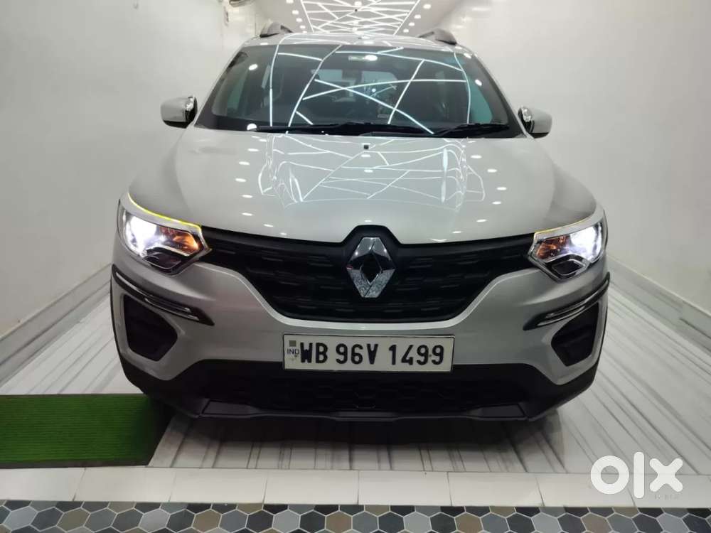 Renault Triber 1.0 Rxe, 2023, Petrol