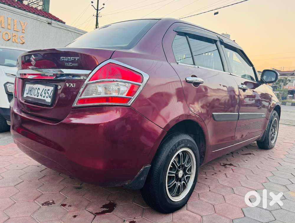 Maruti Suzuki Swift Dzire Vxi(o) At, 2017, Petrol