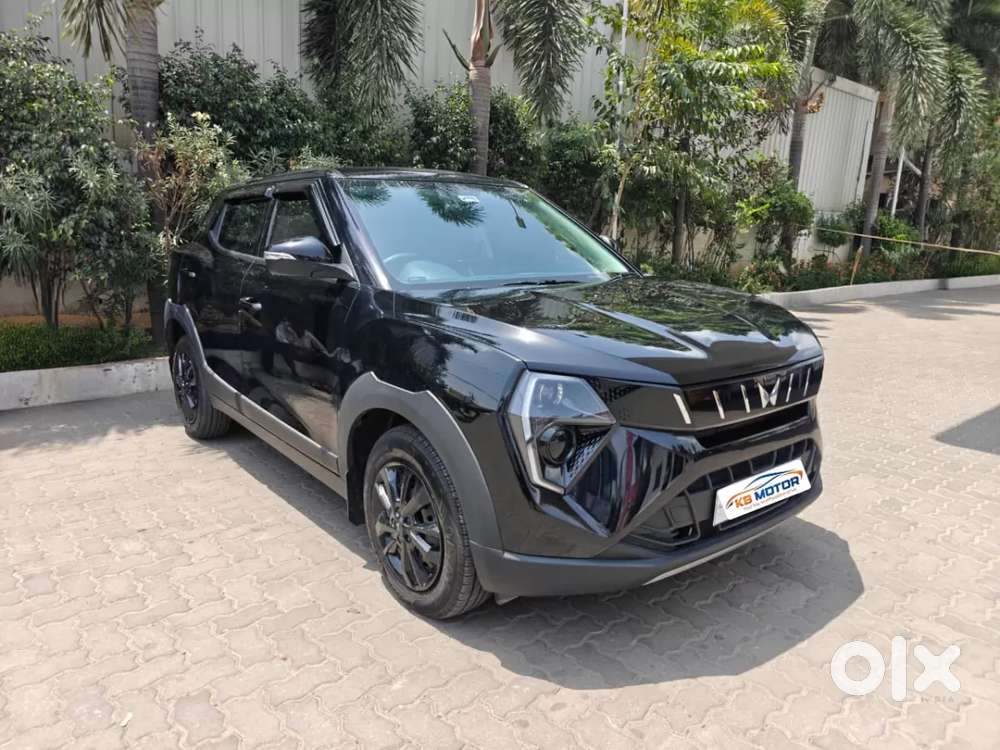 Mahindra Xuv 3xo, 2025, Petrol