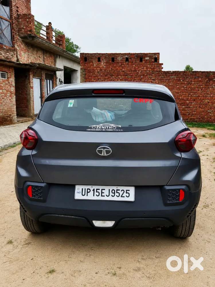 Tata Punch Smart 2024