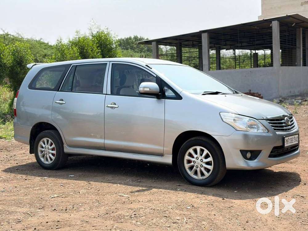Toyota Innova 2009-2011 2.5 Vx 8 Str Bsiv, 2012, Diesel
