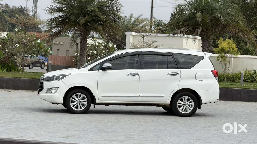 Toyota Innova Crysta, 2018