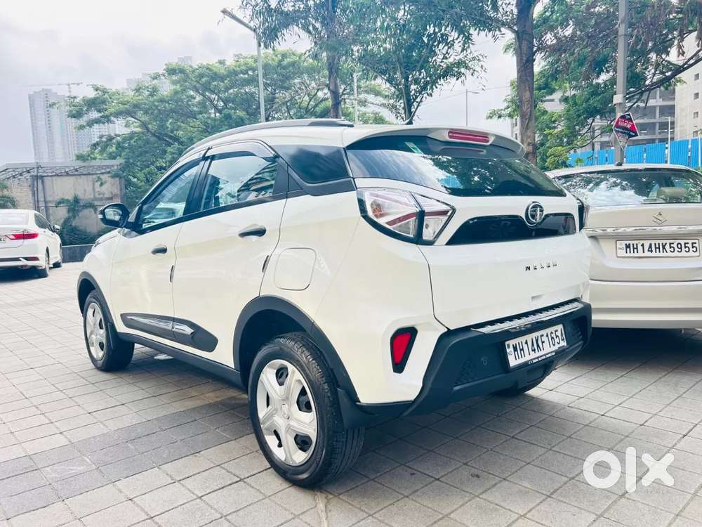 Tata Nexon 1.2 Revotron Xm (s), 2022, Petrol