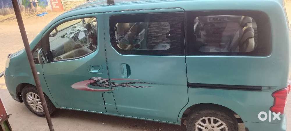 Nissan Evalia 2013