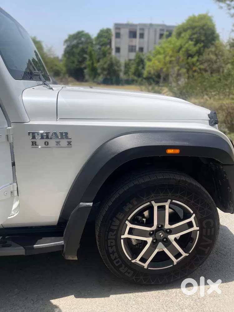 Mahindra Thar Roxx, 2025, Petrol