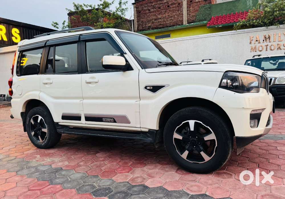 Mahindra Scorpio Classic 2.2 S 11 Mt 7 Str, 2023, Diesel