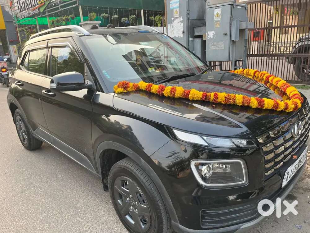 Hyundai New Venue 2024 Petrol 20000 Km Driven