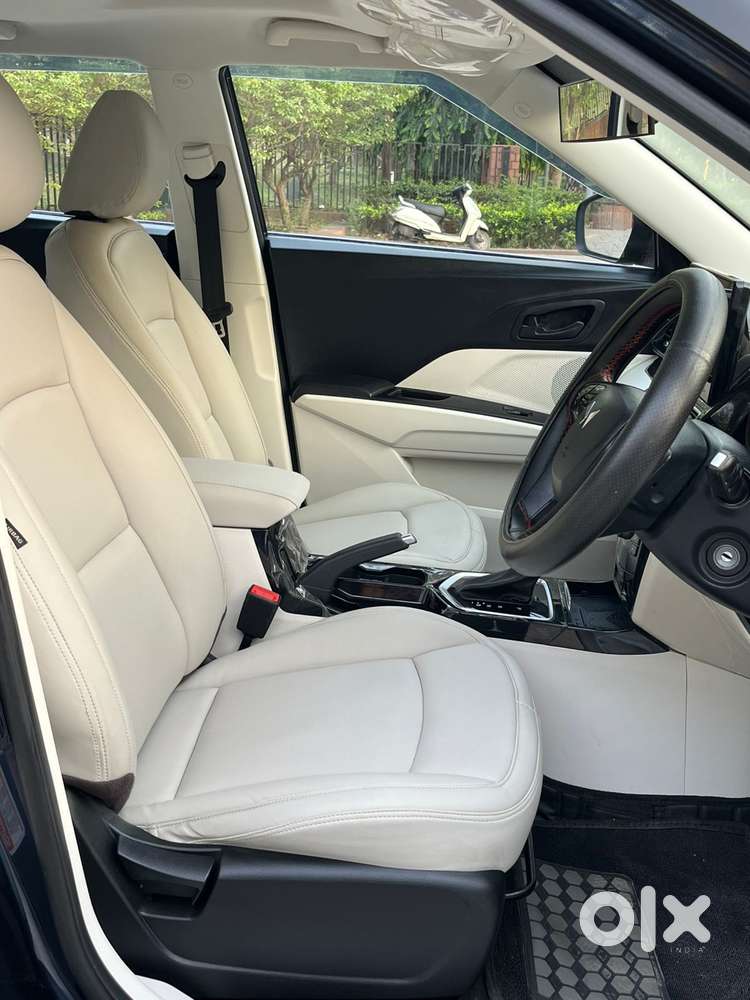 Mahindra Xuv 3xo Mx3, 2024, Petrol