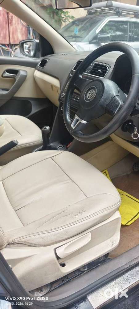Volkswagen Vento Petrol Highline, 2011, Petrol