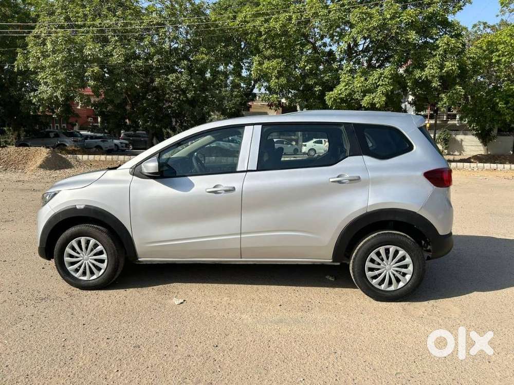 Renault Triber 1.0 Rxe, 2023, Petrol