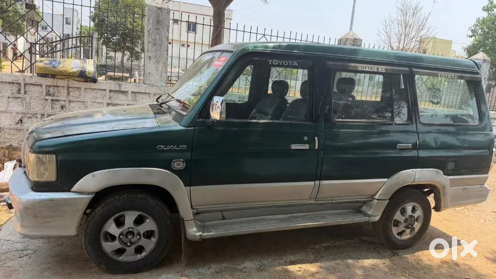 Toyota Qualis 2004 Diesel 170000 Km Driven