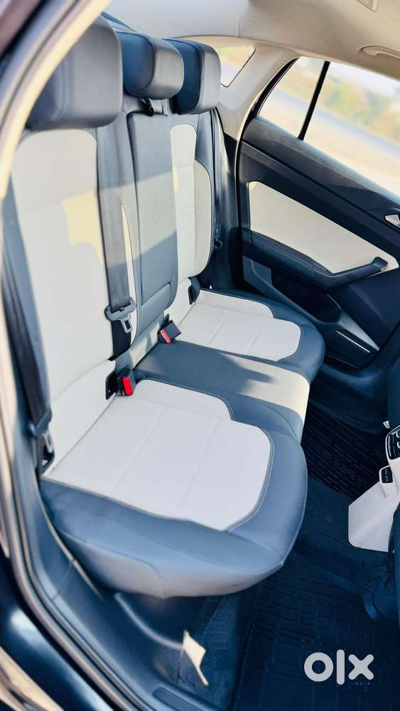 Skoda Slavia 1.0 Tsi Style At, 2024, Petrol