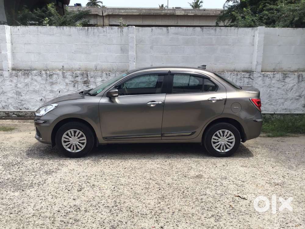 Maruti Suzuki Swift Dzire Vxi Optional, 2022, Petrol