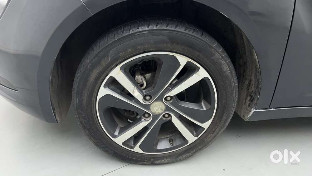 Tata Altroz Xz, 2021, Petrol