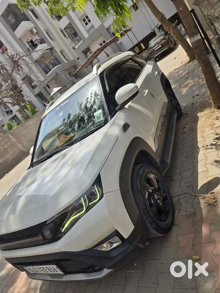 Maruti Suzuki Brezza 2024 Cng & Hybrids 60000 Km Driven