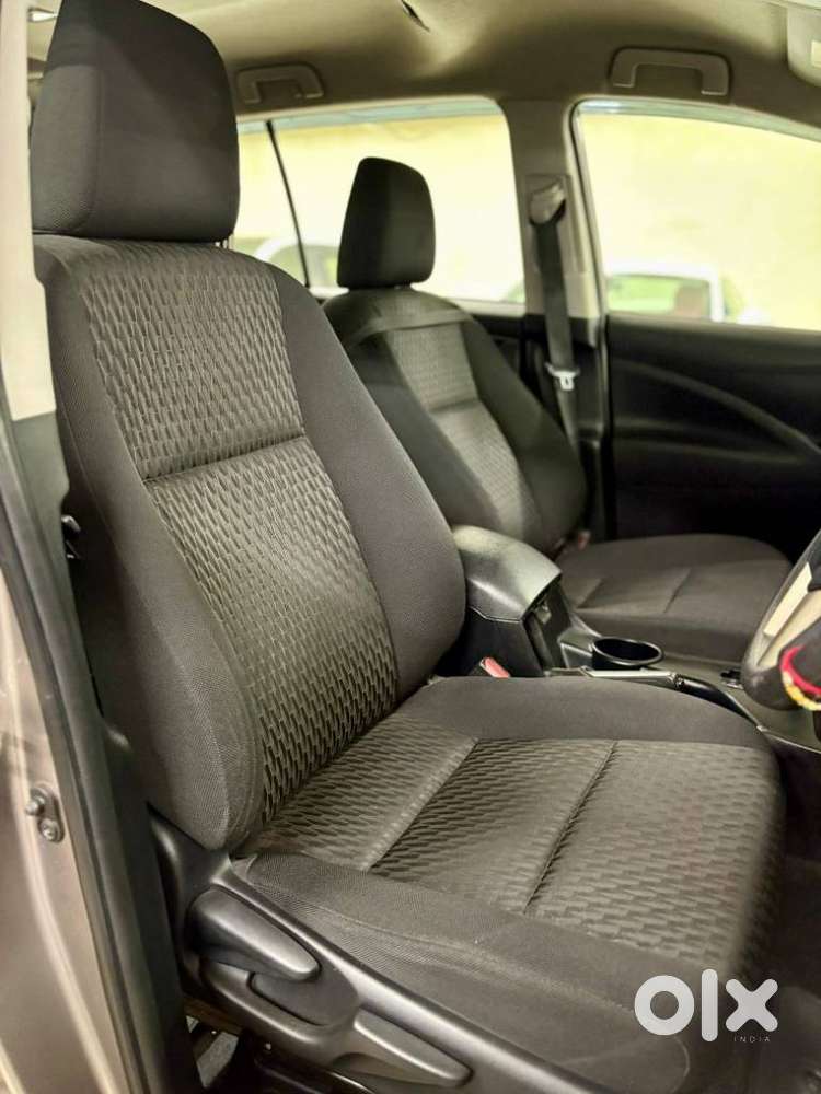 Toyota Innova Crysta 2.8 Gx At 8s, 2017, Diesel