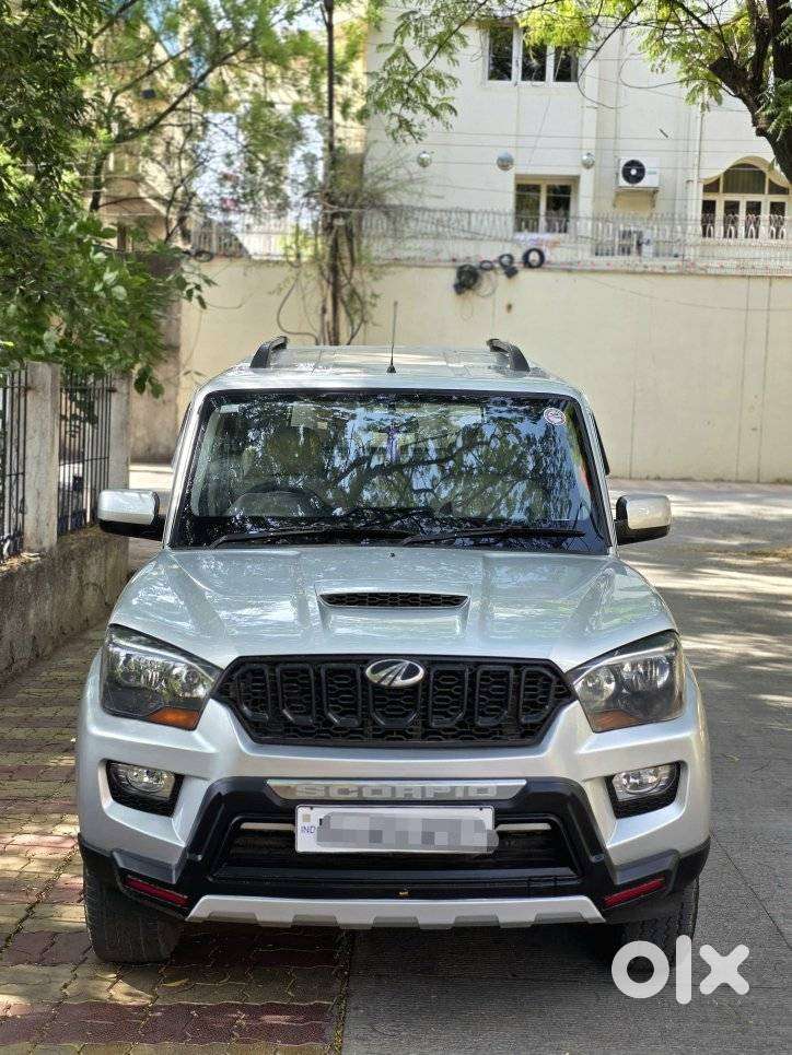 Mahindra Scorpio S6 8 Seater, 2016, Petrol