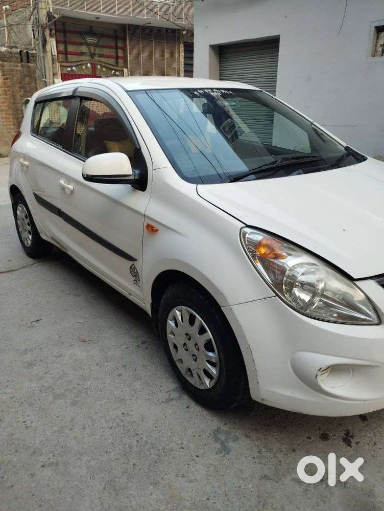 Hyundai I20 Magna Optional 1.2, 2010, Petrol
