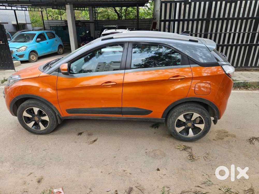 Tata Nexon Kraz Plus Amt, 2019, Petrol