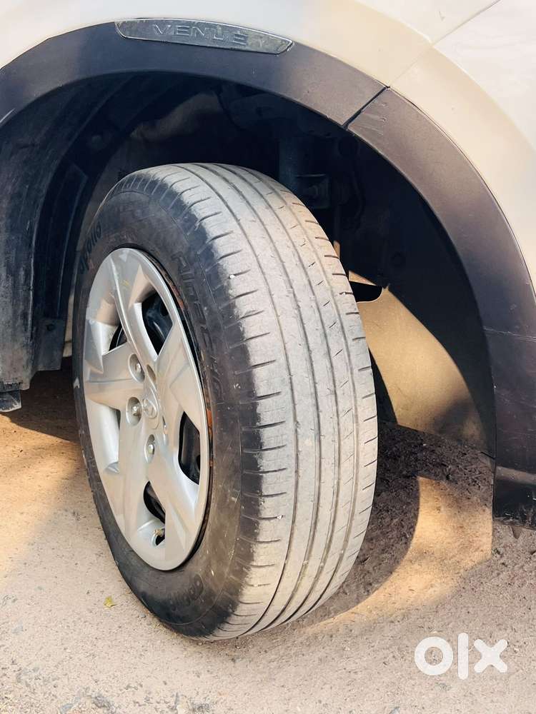 Hyundai Venue, 2021, Petrol