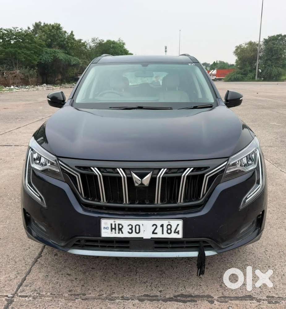 Mahindra Xuv700 2.0 Ax 5 Petrol Mt 7 Str, 2022, Petrol