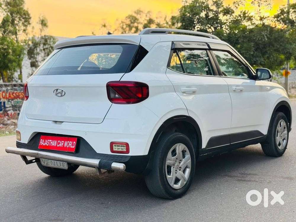 Hyundai Venue S, 2020, Petrol