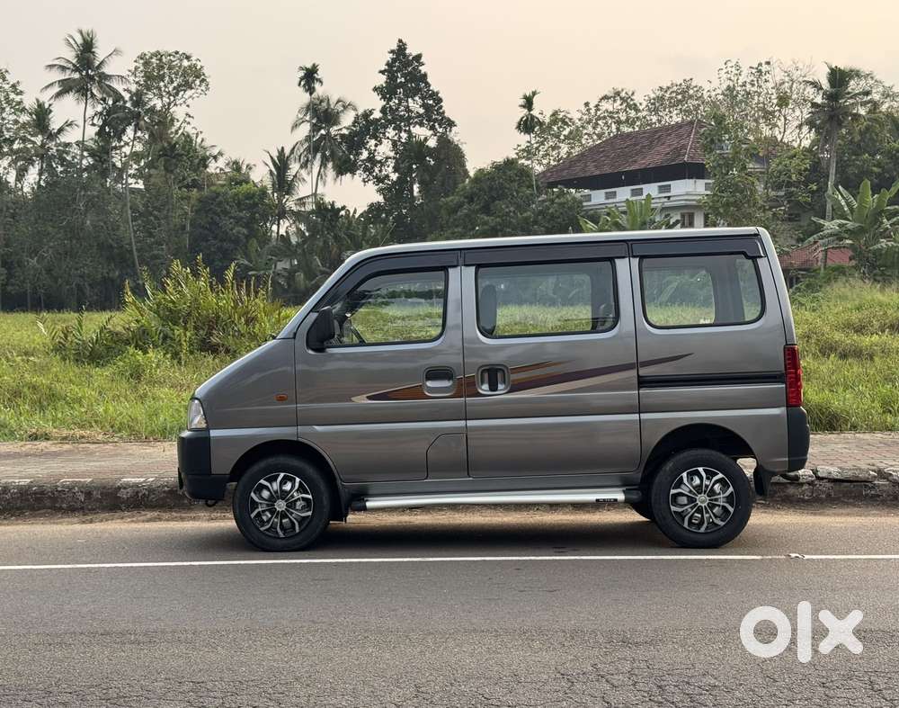 Maruti Suzuki Eeco 5 Str Ac (o), 2021, Petrol