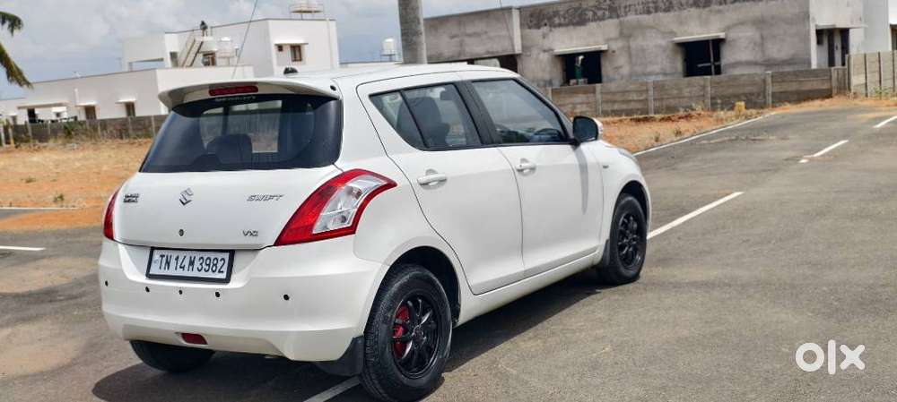 Maruti Suzuki Swift Vxi, 2017, Petrol
