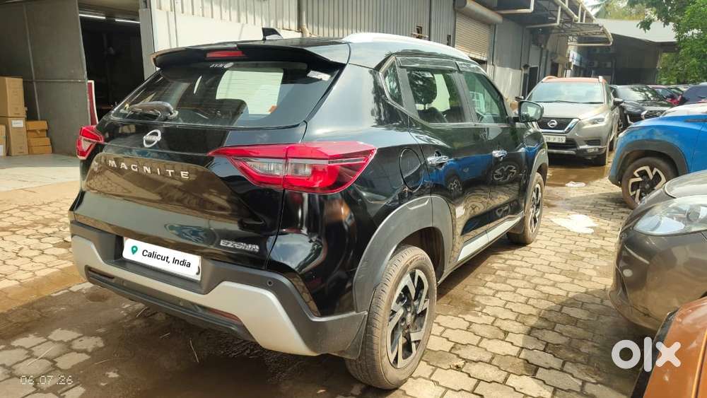 Nissan Magnite 1.0 Xv Premium, 2024, Petrol