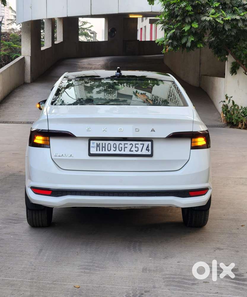 Skoda Slavia Ambition 1.0l Tsi Mt, 2023, Petrol