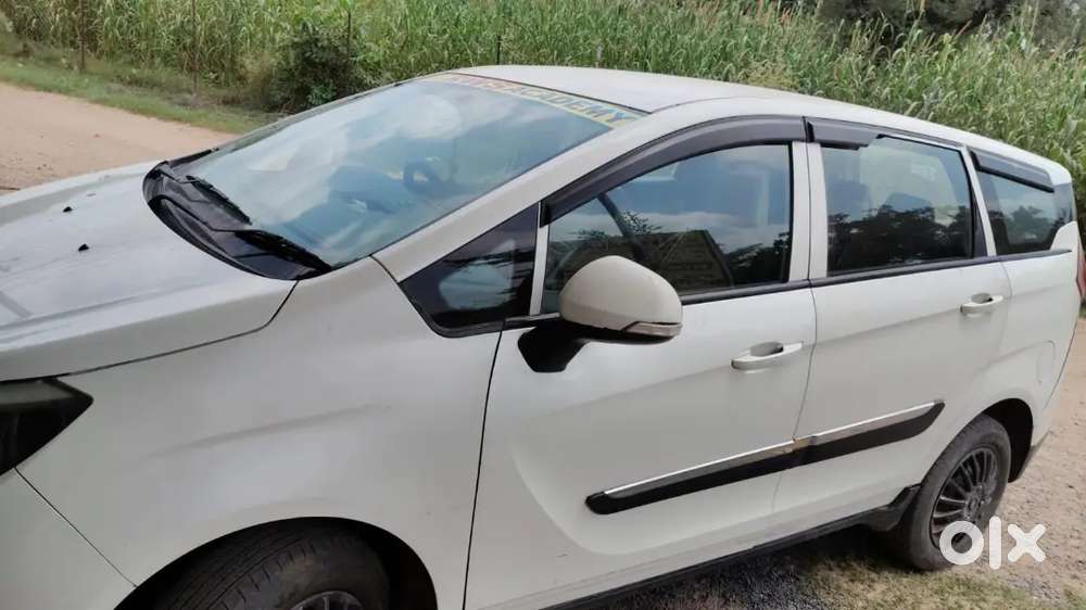 Mahindra Marazzo Diesel 2019