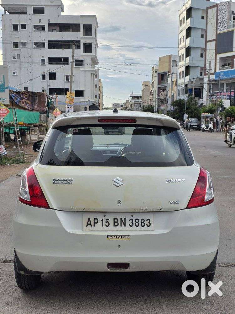 Maruti Suzuki Swift Vxi 1.2 Abs Bs-iv, 2014, Petrol