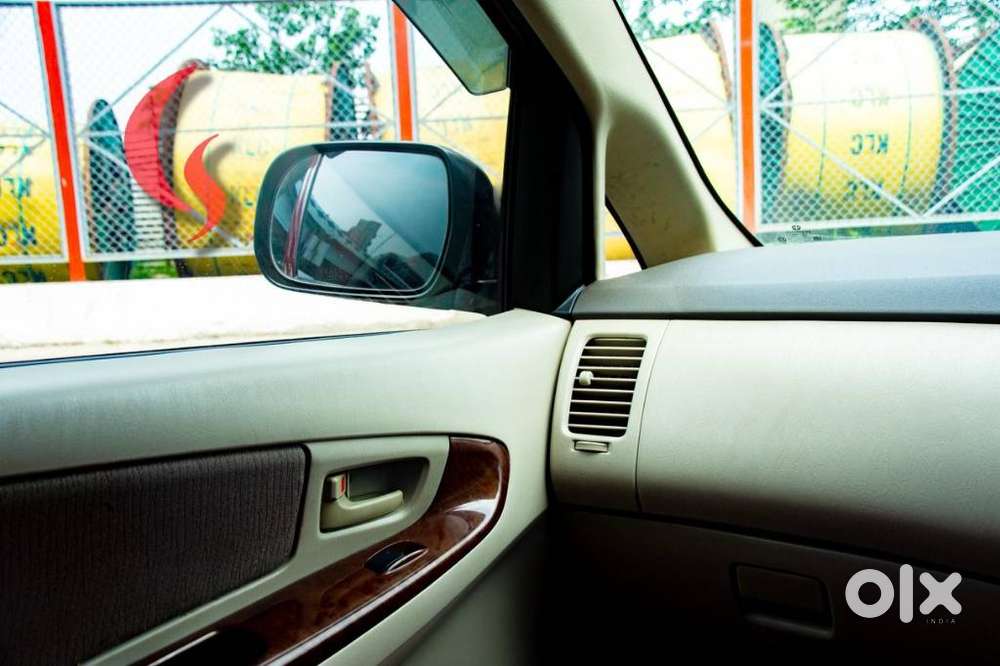 Toyota Innova 2.5 E Diesel Ms 7-seater, 2013, Diesel