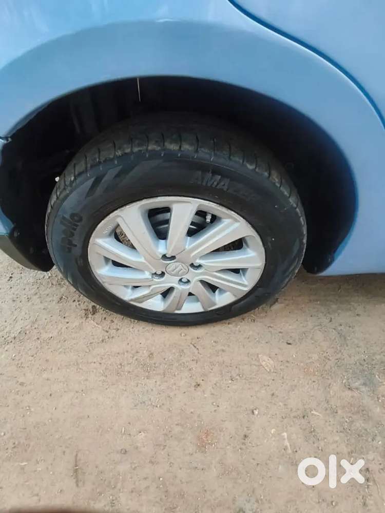 Maruti Suzuki Swift Dzire 2015