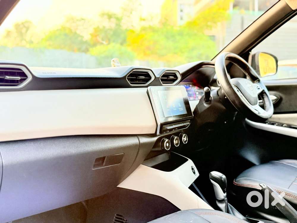 Nissan Magnite 1.0 Xv Turbo Cvt, 2022, Petrol