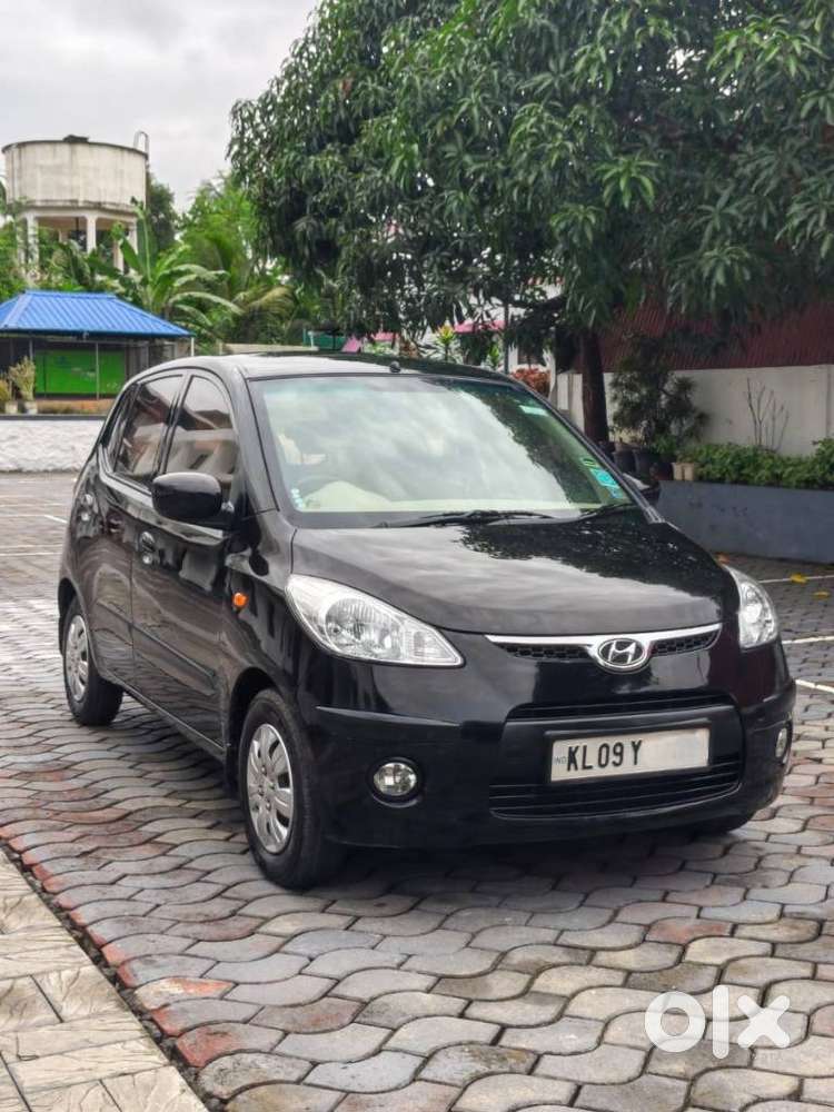 Hyundai I10 Asta 1.2 At With Sunroof, 2010, Petrol