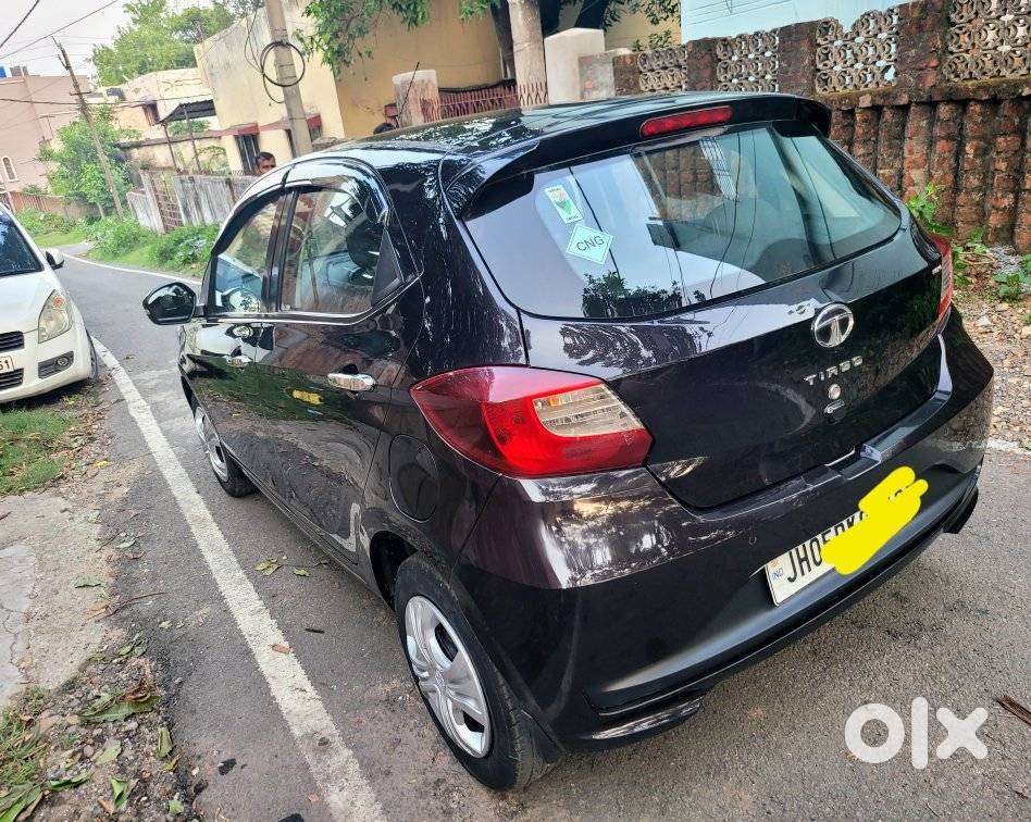 Tata Tiago 1.2 Revotron Xm Cng, 2023, Petrol