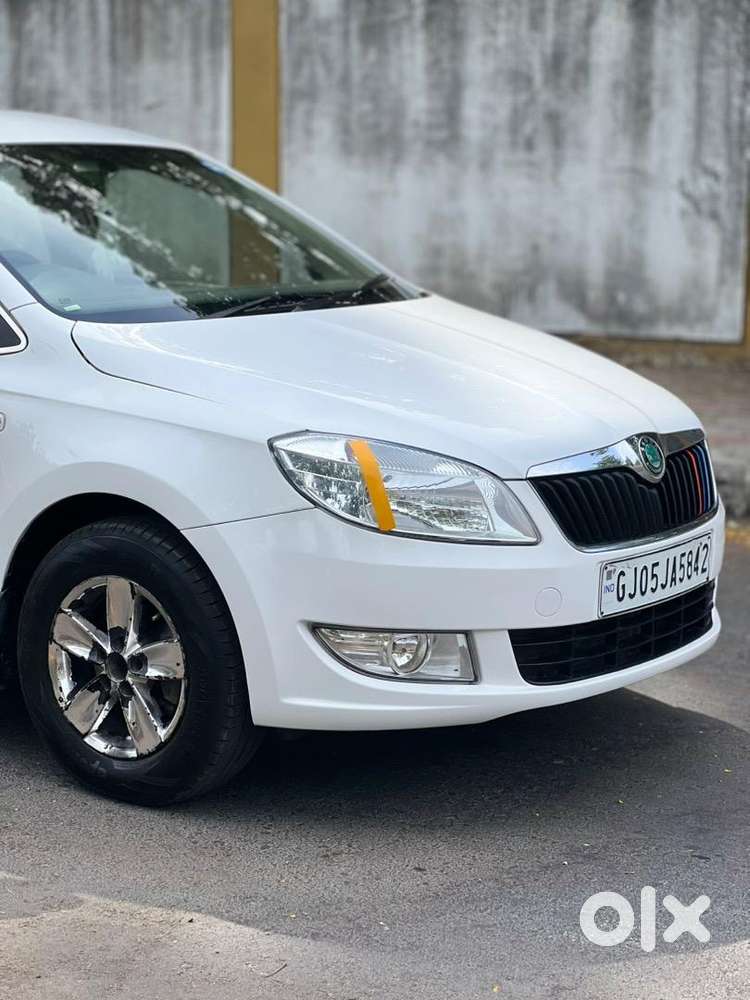 Skoda Rapid 2012 Petrol / Cng  Car