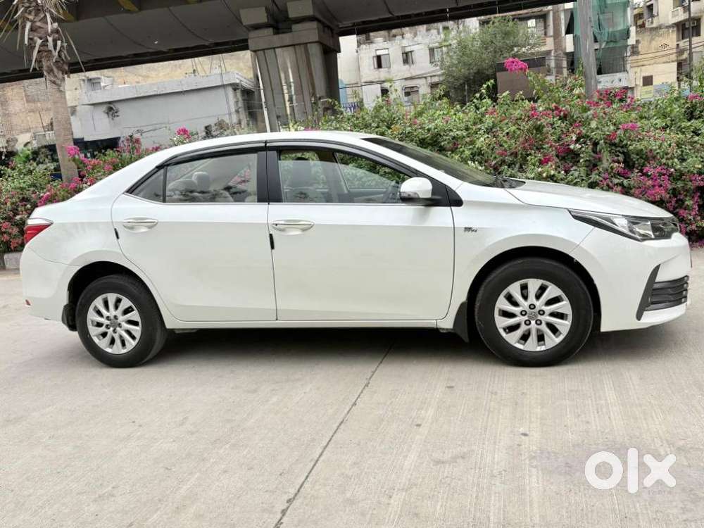 Toyota Corolla Altis 1.8 G, 2017, Petrol