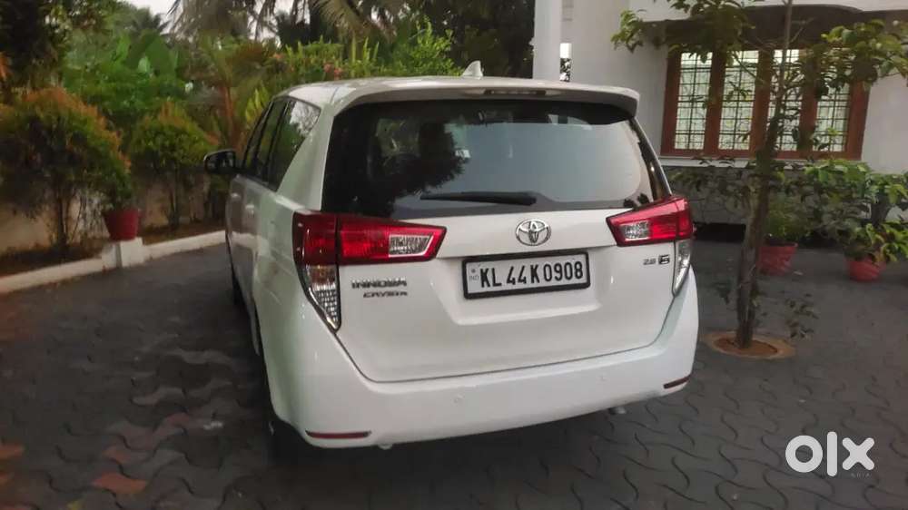 Toyota Innova Crysta 2019 Diesel Well Maintained