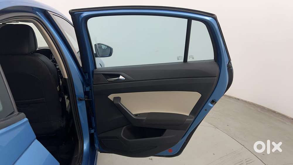 Skoda Slavia Ambition 1.0l Tsi At, 2022, Petrol