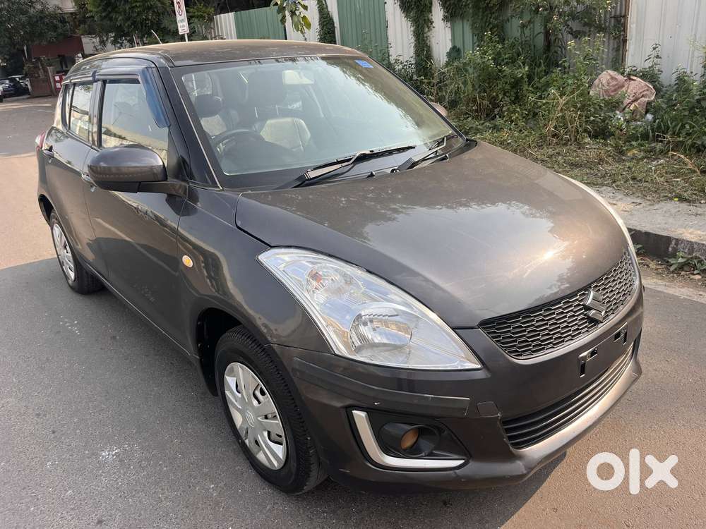 Maruti Suzuki Swift Lxi Bsiv, 2016, Petrol