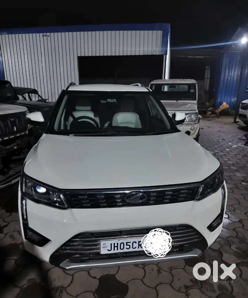 Mahindra Xuv300 2020 Diesel 52345 Km Driven