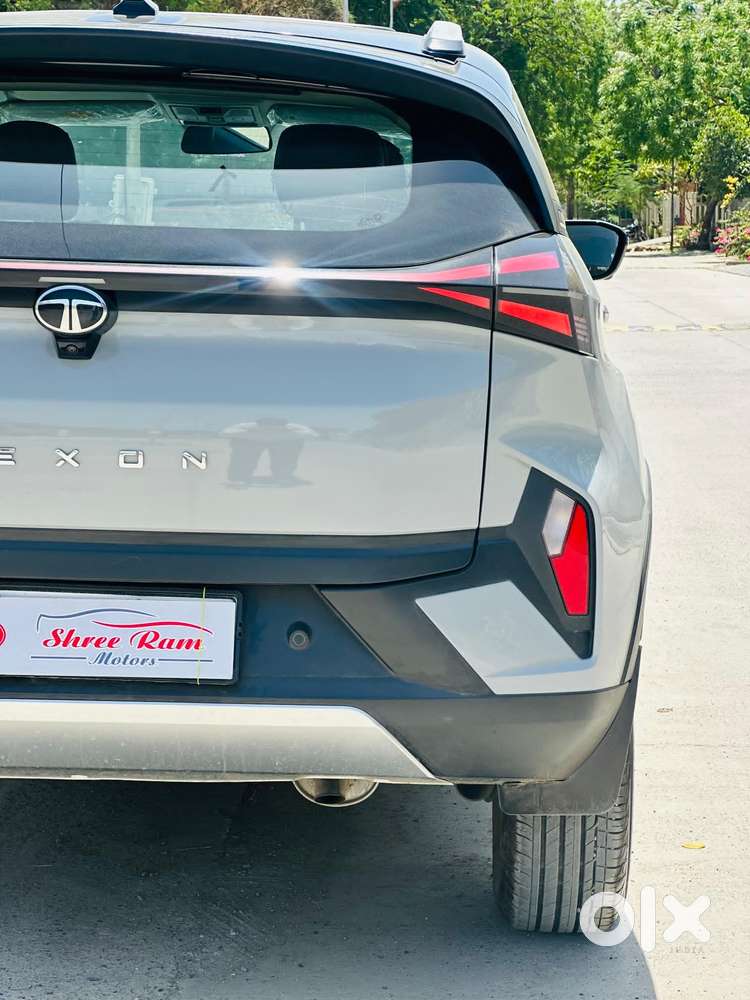 Tata Nexon Creative Plus 1.2 Revotron Petrol 7dca Dt, 2025, Petrol