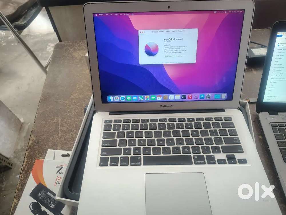 Back Book Air CORE i5 8GB RAM 256GB SSD