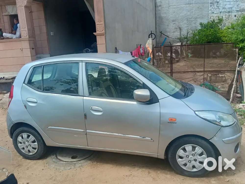 Hyundai I10 Magna 2010  Petrol + Lpg  Central Locking  Power Window