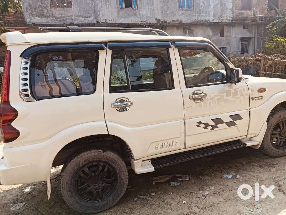 Mahindra Scorpio Vlx 2014 With Features