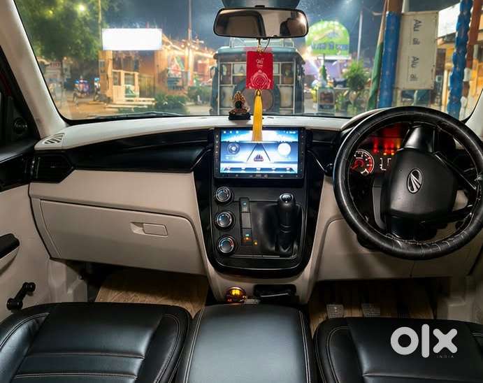 Mini Suv Mahindra Kuv 100 2016 Petrol Well Maintained