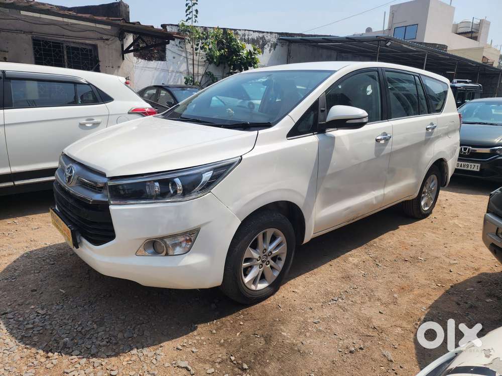 Toyota Innova Crysta