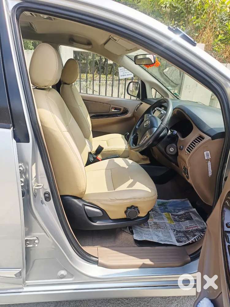 Toyota Innova Hycross 2015 Diesel 160000 Km Driven